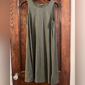 Old Navy Green Crew Neck Sleeveless Midi Dress